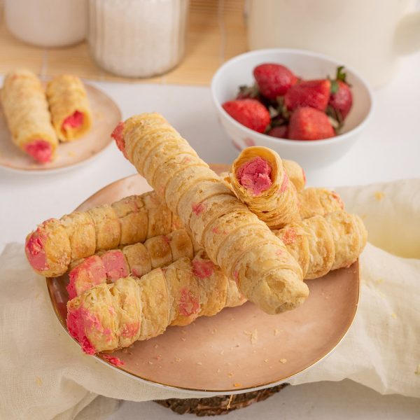 Strawbery CreamRoll 12pcs