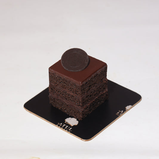 Royal Chocolate Pastry